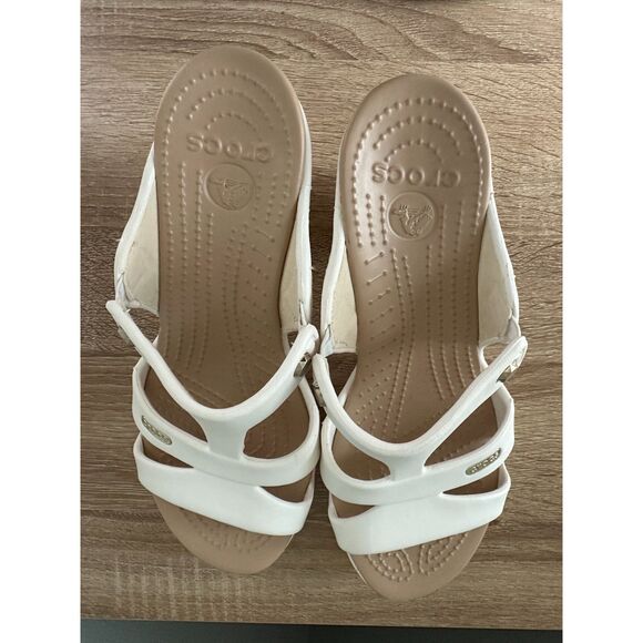 Crocs Cyprus V White Tan Heels Open Toe Sandals Women's Size 8 - Picture 8 of 10